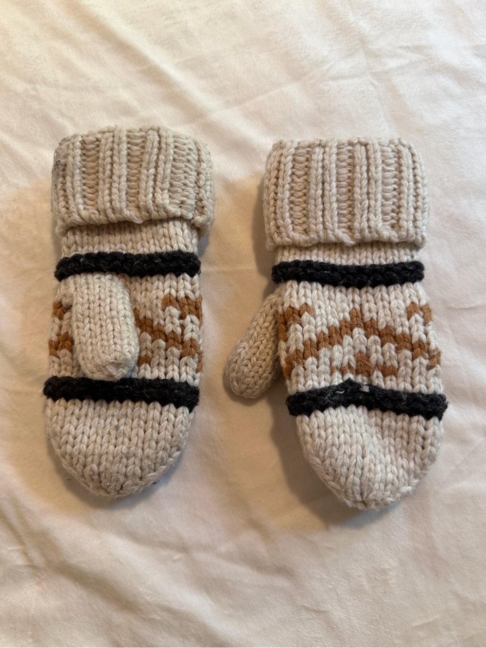 Universal Thread Cream Patterned Knit Mittens - Picture 2 of 3